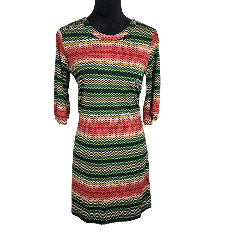 ISLE APPAREL Made in Turkey Size Small Rainbow Zigzag Print Retro Shift Dress
